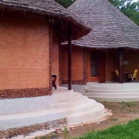 Tendaba Camp Hotel Luaran gambar